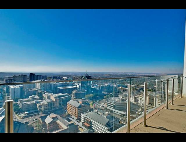 2 BEDROOM APARTMENT FOR SALE IN SANDTON CENTRAL